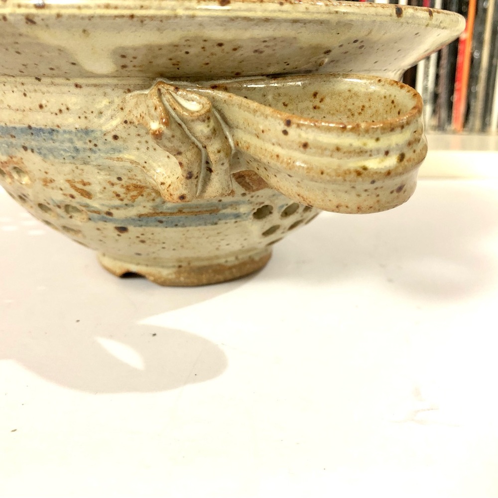 Ceramic Berry bowl - Picture 3 of 7